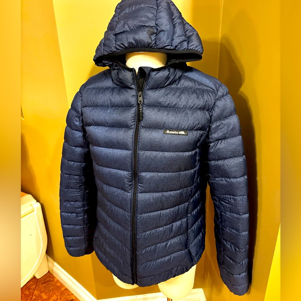 Roots Packable down jacket in Pepper Navy Size:M